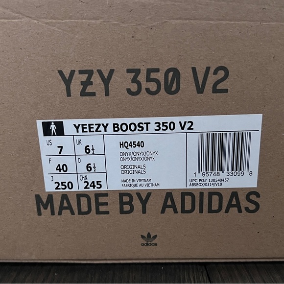 YEEZY BOOST 350 v2 - Picture 2 of 2
